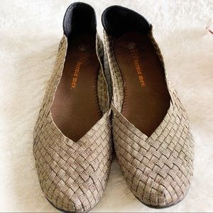 Bernie Mev Catwalk Flats Gold Metallic Woven Shoes